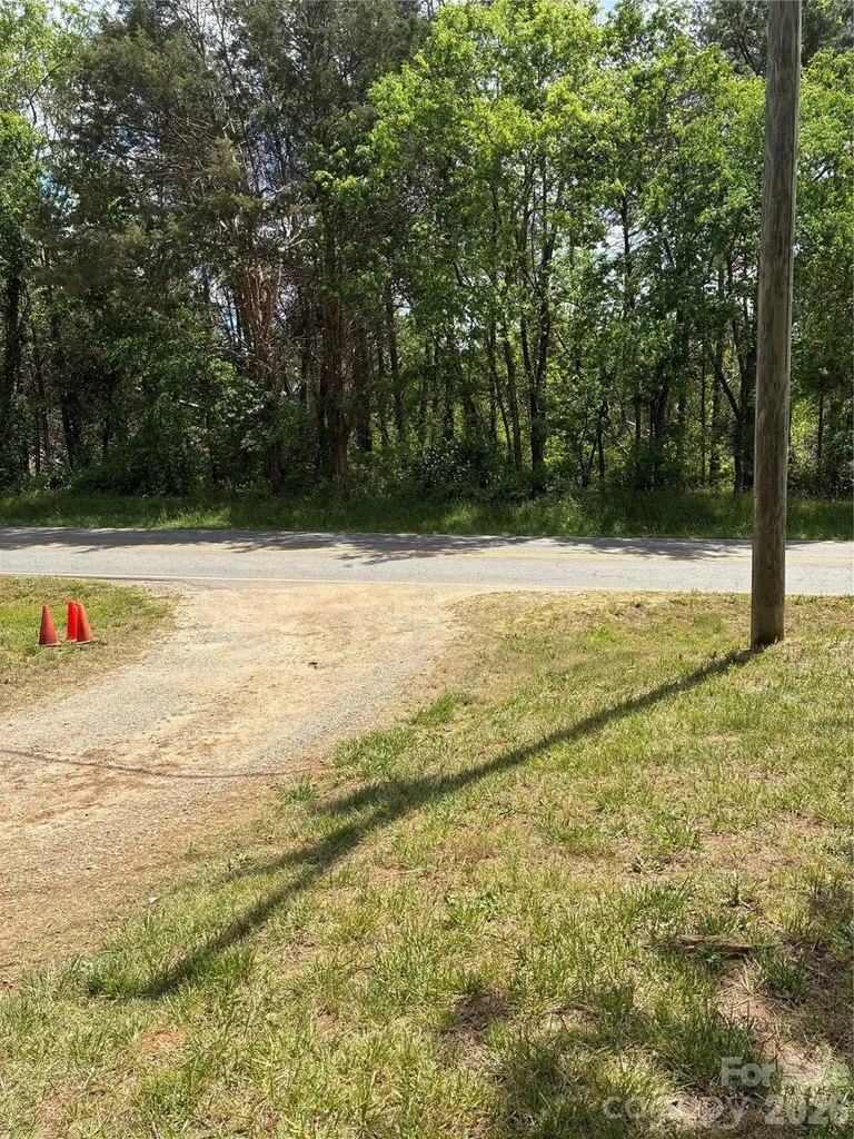 0000 Old State Road Newton NC 28658