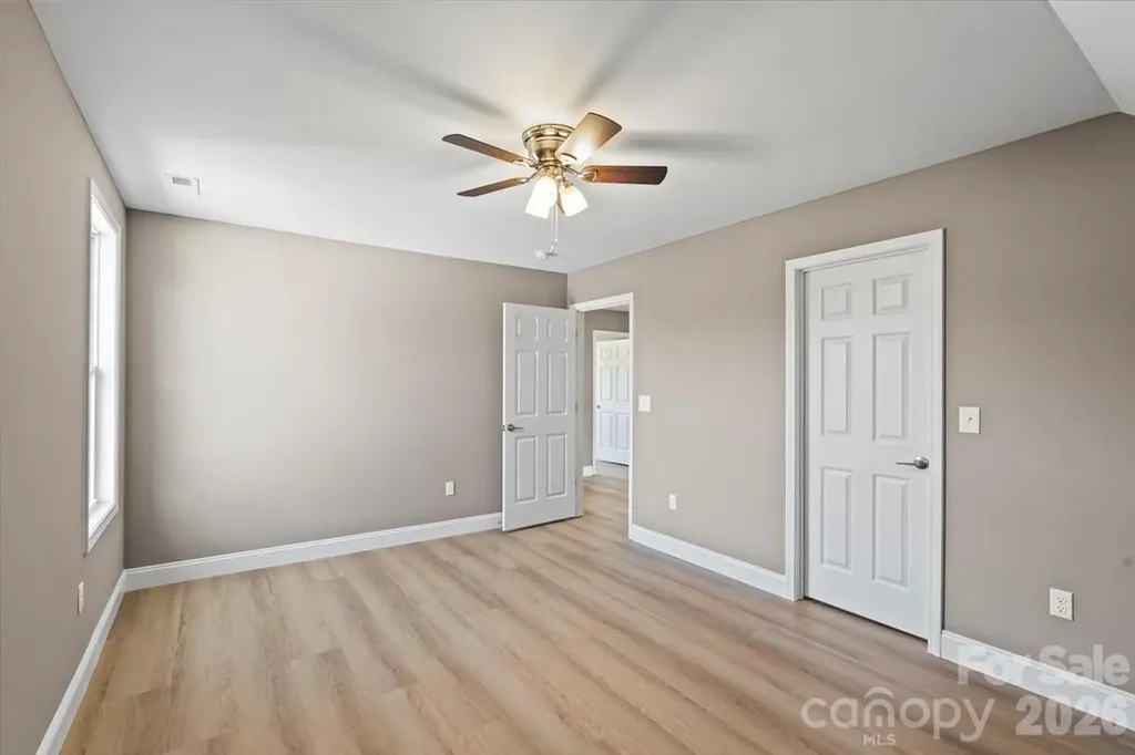 1033 12th Avenue Drive NW Hickory NC 28601