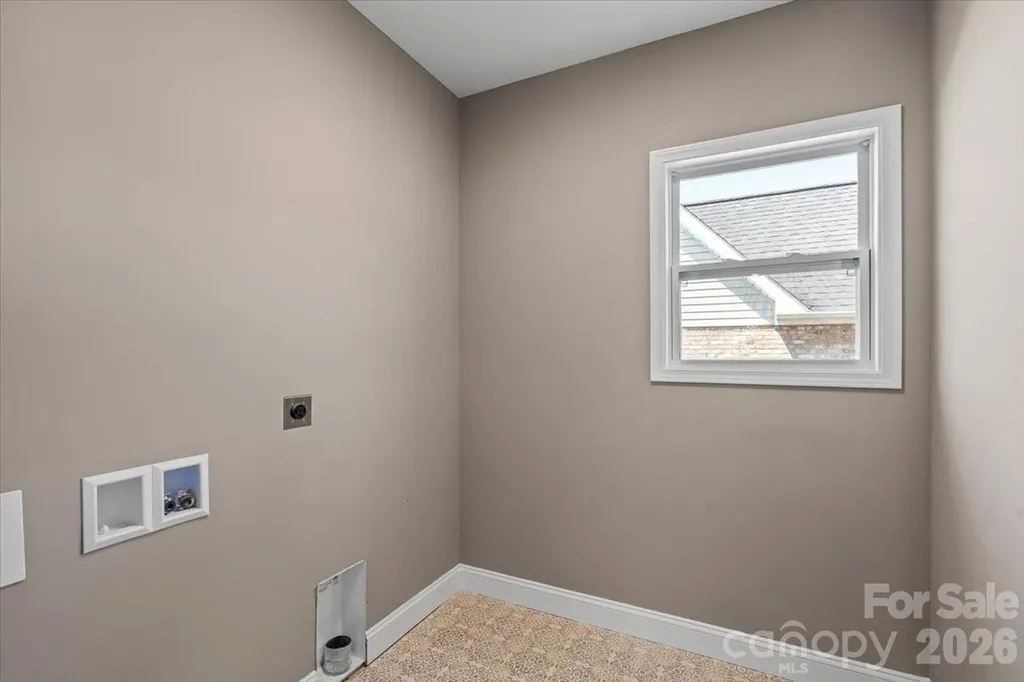 1033 12th Avenue Drive NW Hickory NC 28601