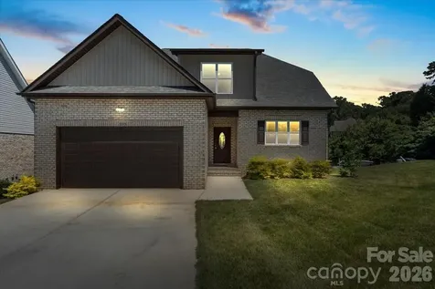 1033 12th Avenue Drive NW Hickory NC 28601