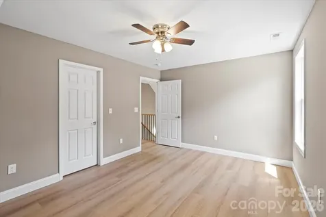 1033 12th Avenue Drive NW Hickory NC 28601