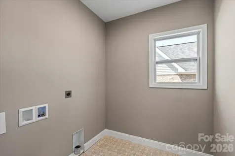 1033 12th Avenue Drive NW Hickory NC 28601