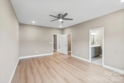 1033 12th Avenue Drive NW Hickory NC 28601