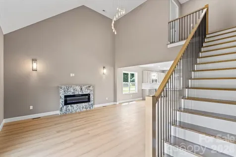 1033 12th Avenue Drive NW Hickory NC 28601