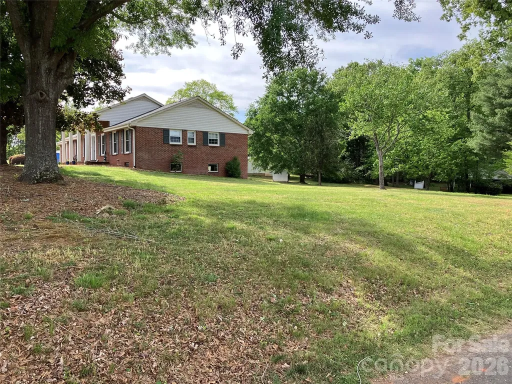151 Lincoln Road Forest City NC 28043
