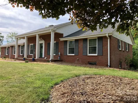 151 Lincoln Road Forest City NC 28043