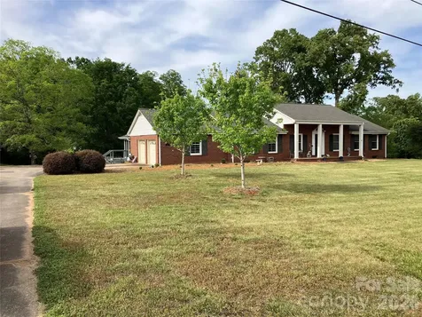 151 Lincoln Road Forest City NC 28043