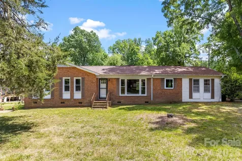8315 Westbourne Drive Charlotte NC 28216