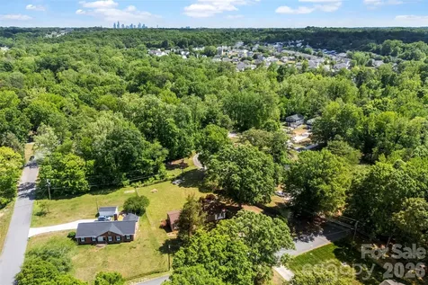 8315 Westbourne Drive Charlotte NC 28216