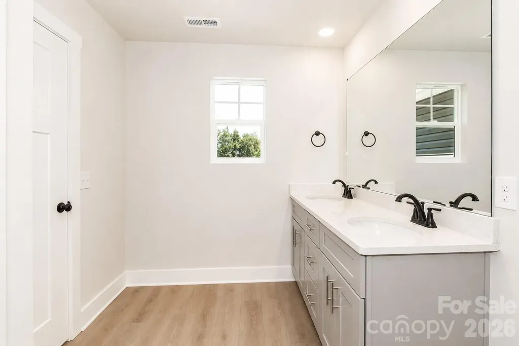 3139 Old Mountain Road Stony Point NC 28678