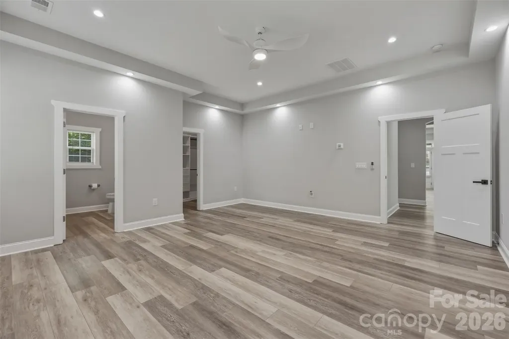 5330 Tuckaseegee Road Charlotte NC 28208