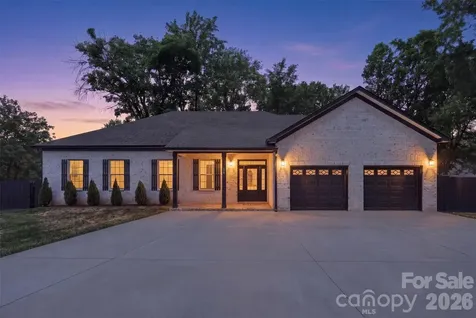 5330 Tuckaseegee Road Charlotte NC 28208
