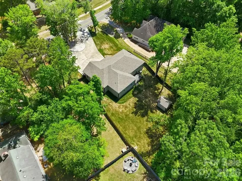 5330 Tuckaseegee Road Charlotte NC 28208
