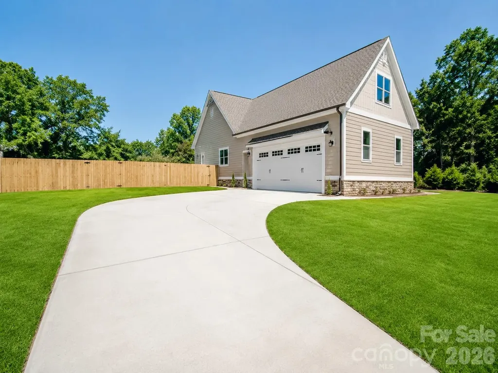 1502 Marion Street Monroe NC 28112