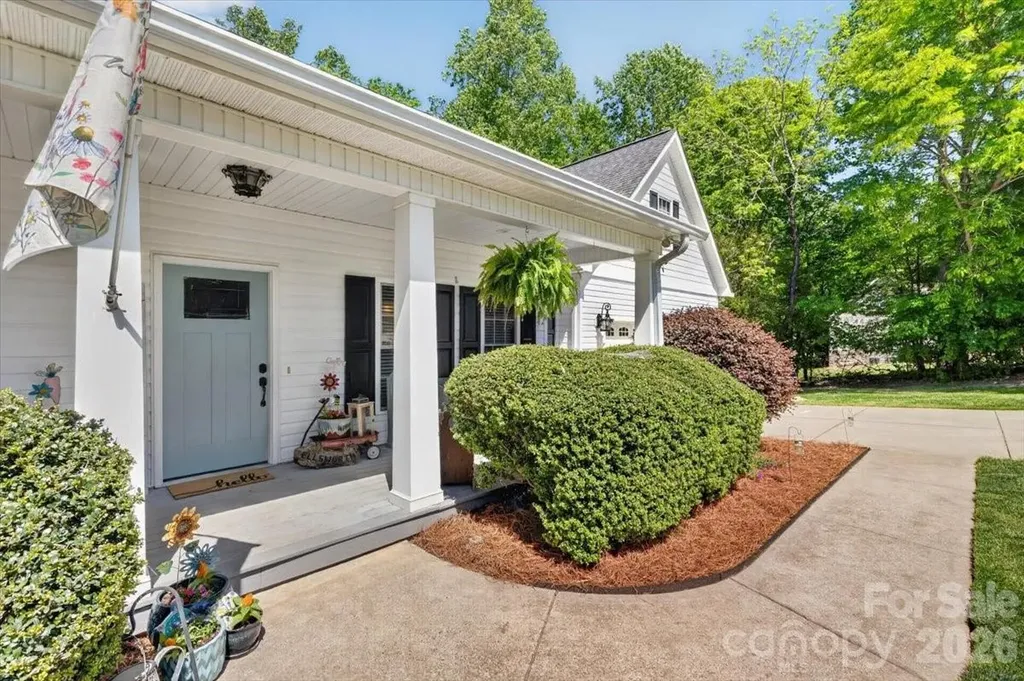 1048 Brevard Place Road Iron Station NC 28080