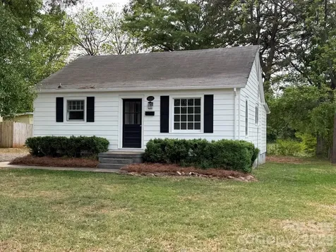 1431 3rd Street Place NE Hickory NC 28601