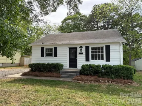 1431 3rd Street Place NE Hickory NC 28601
