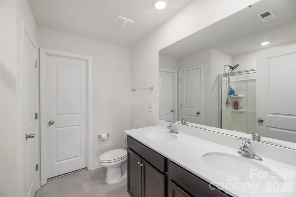220 Roper Street Candler NC 28715