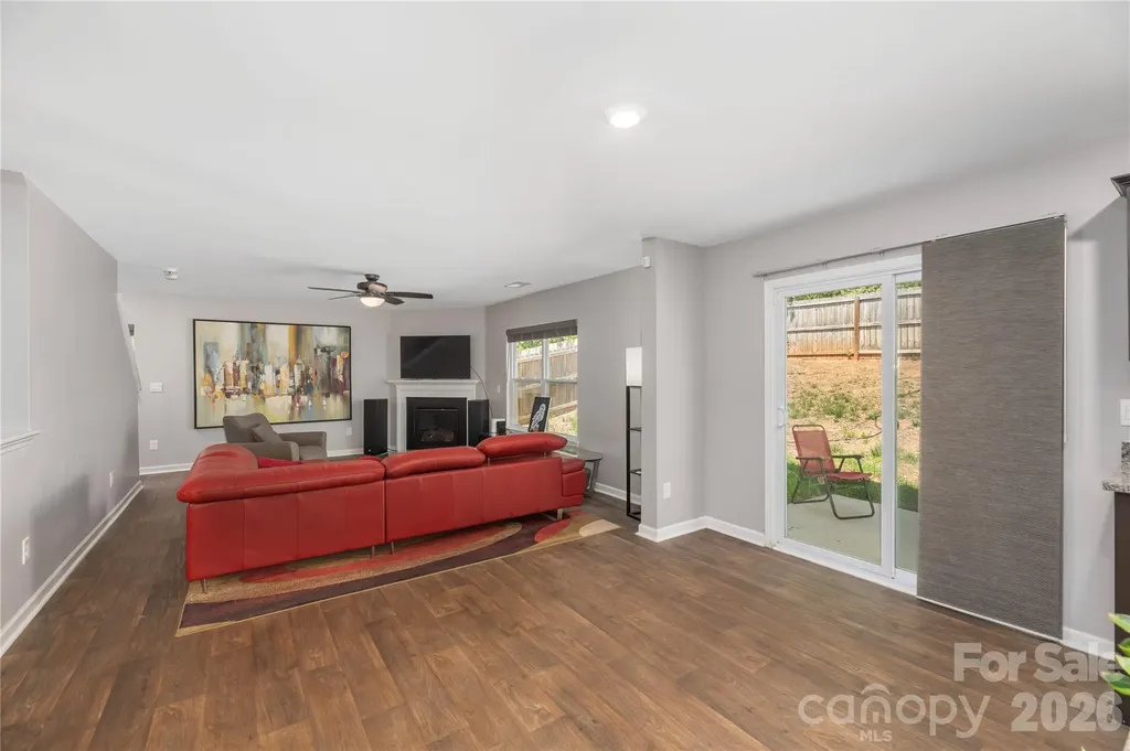 220 Roper Street Candler NC 28715