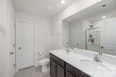 220 Roper Street Candler NC 28715