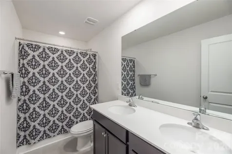 220 Roper Street Candler NC 28715