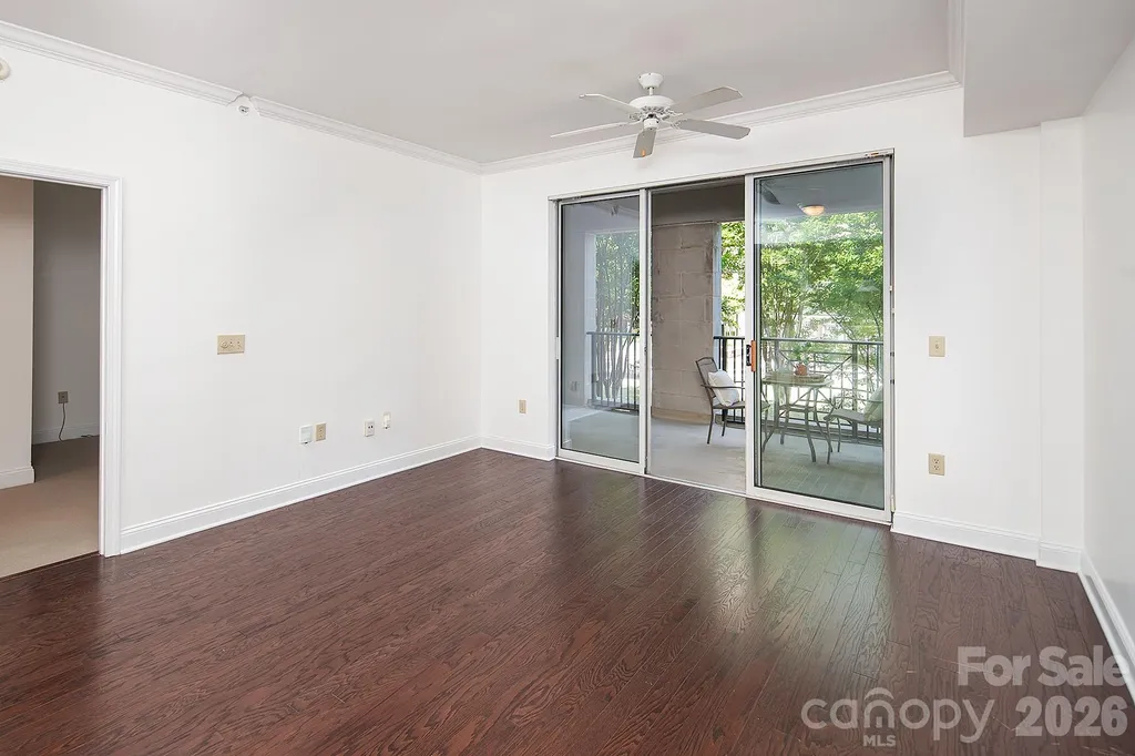300 W 5th Street W Charlotte NC 28202