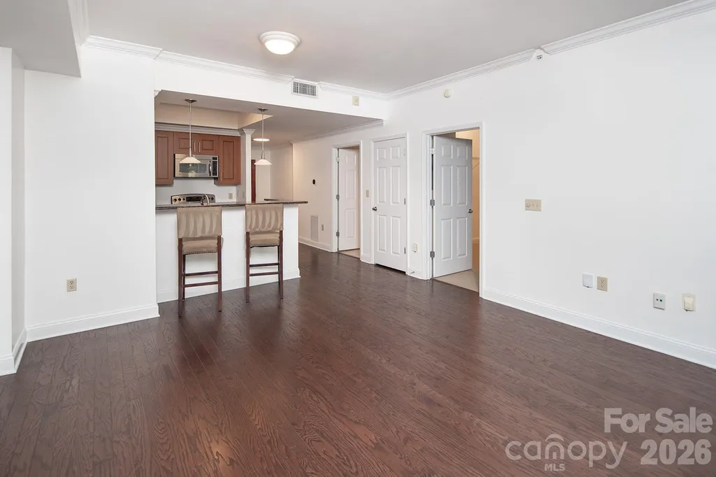 300 W 5th Street W Charlotte NC 28202