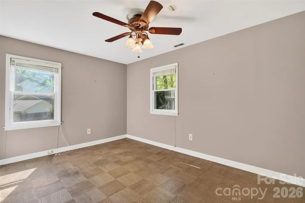 1511 Ormsby Court Charlotte NC 28211