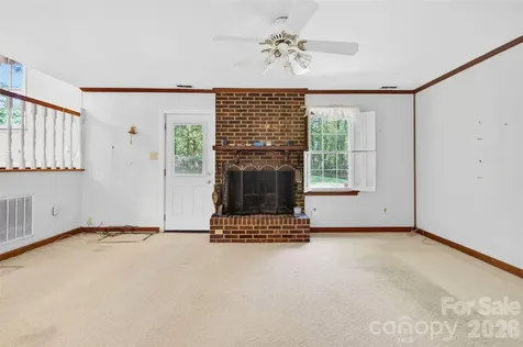 1511 Ormsby Court Charlotte NC 28211