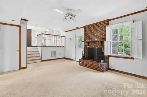 1511 Ormsby Court Charlotte NC 28211