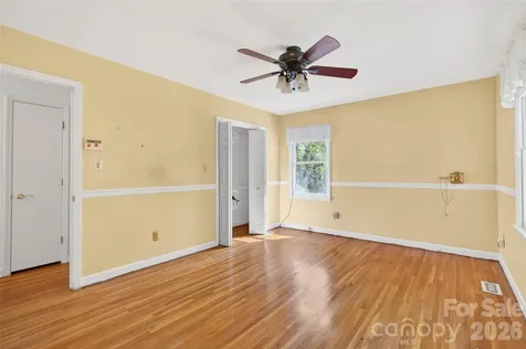 1511 Ormsby Court Charlotte NC 28211