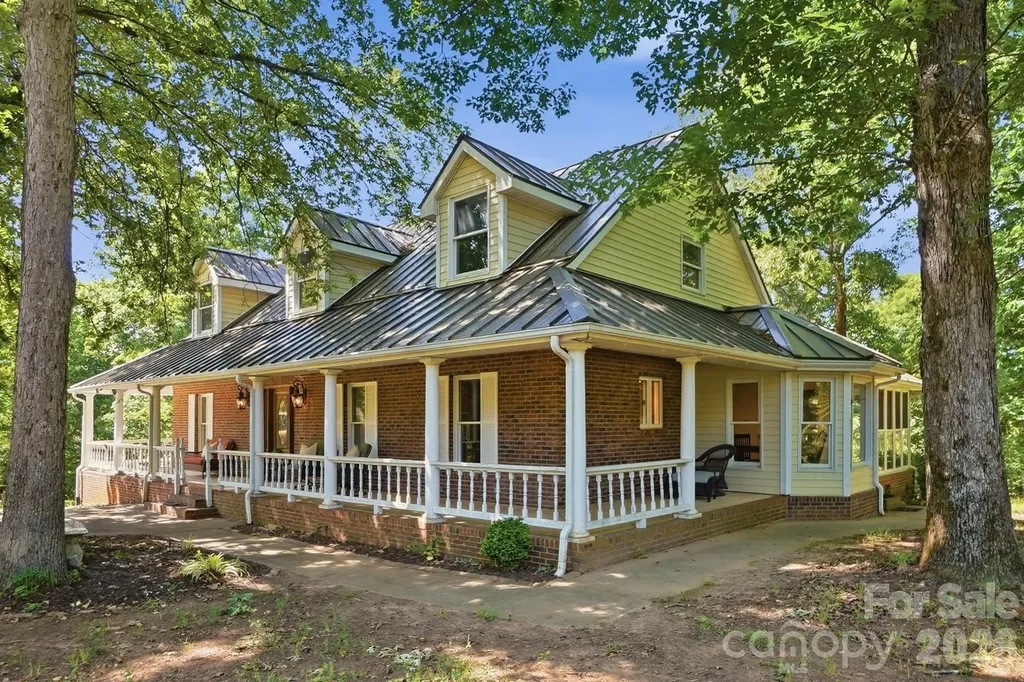 846 Windy Oaks Way Van Wyck SC 29720