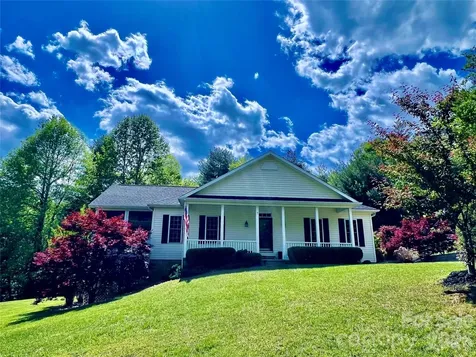 7 Curtis Drive Hendersonville NC 28739