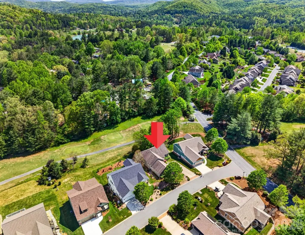 24 Triple Fairways Drive Hendersonville NC 28739
