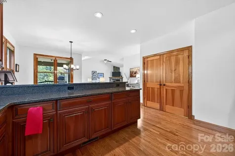 24 Triple Fairways Drive Hendersonville NC 28739