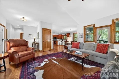 24 Triple Fairways Drive Hendersonville NC 28739