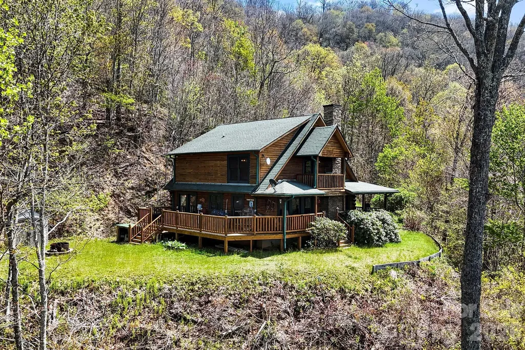 195 Justin Ridge Clyde NC 28721
