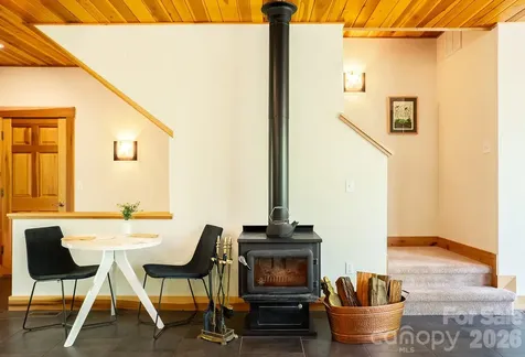 26 Robinson Creek Road Asheville NC 28803
