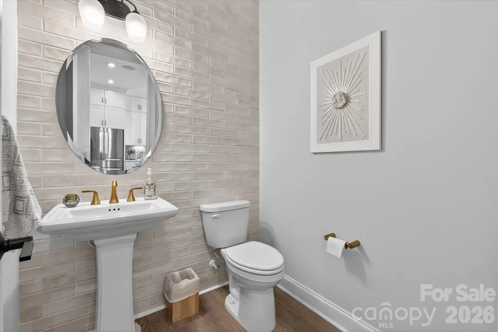 2547 Deacon Avenue Charlotte NC 28204