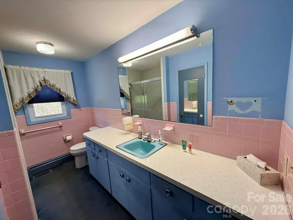 3195 Westview Street Valdese NC 28690