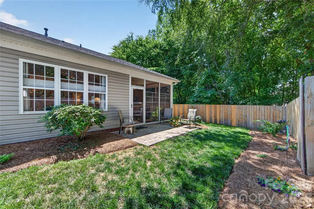 510 Ridgely Green Drive Pineville NC 28134