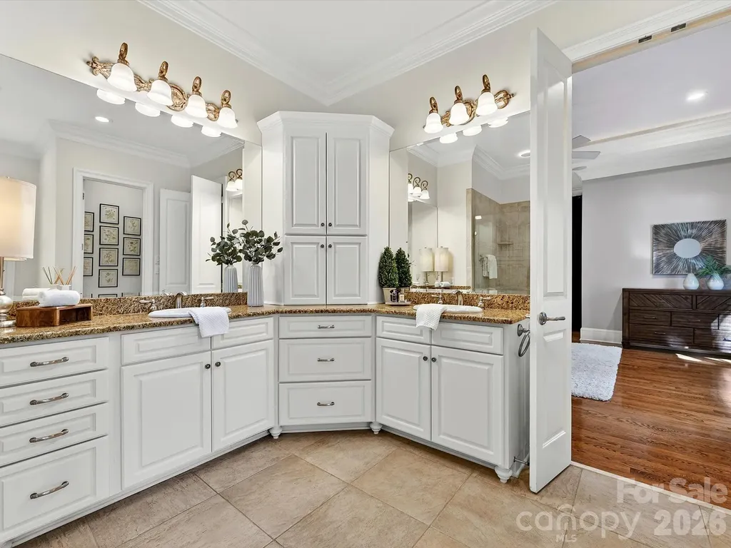 7510 Seton House Lane Charlotte NC 28277