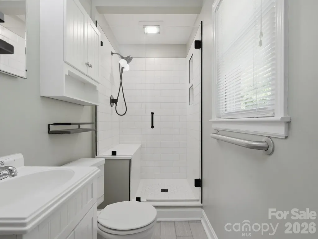 7401 Woodstream Drive Charlotte NC 28210