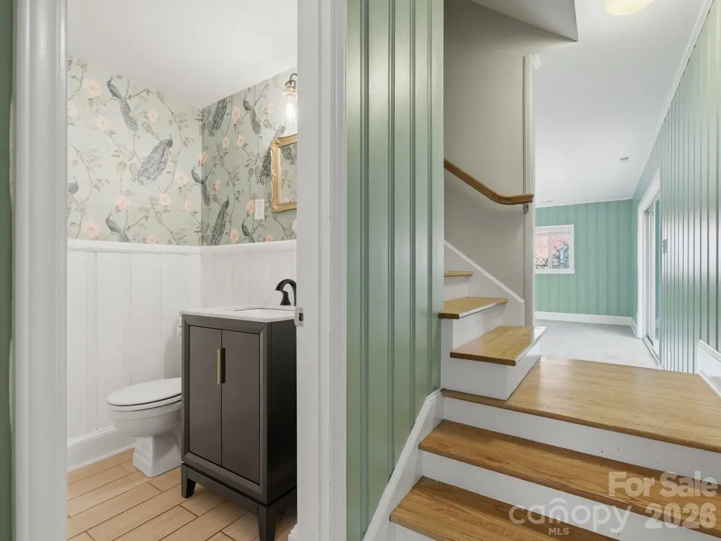 7401 Woodstream Drive Charlotte NC 28210