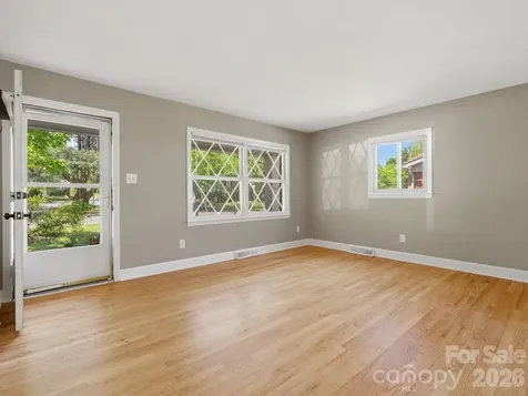 7401 Woodstream Drive Charlotte NC 28210