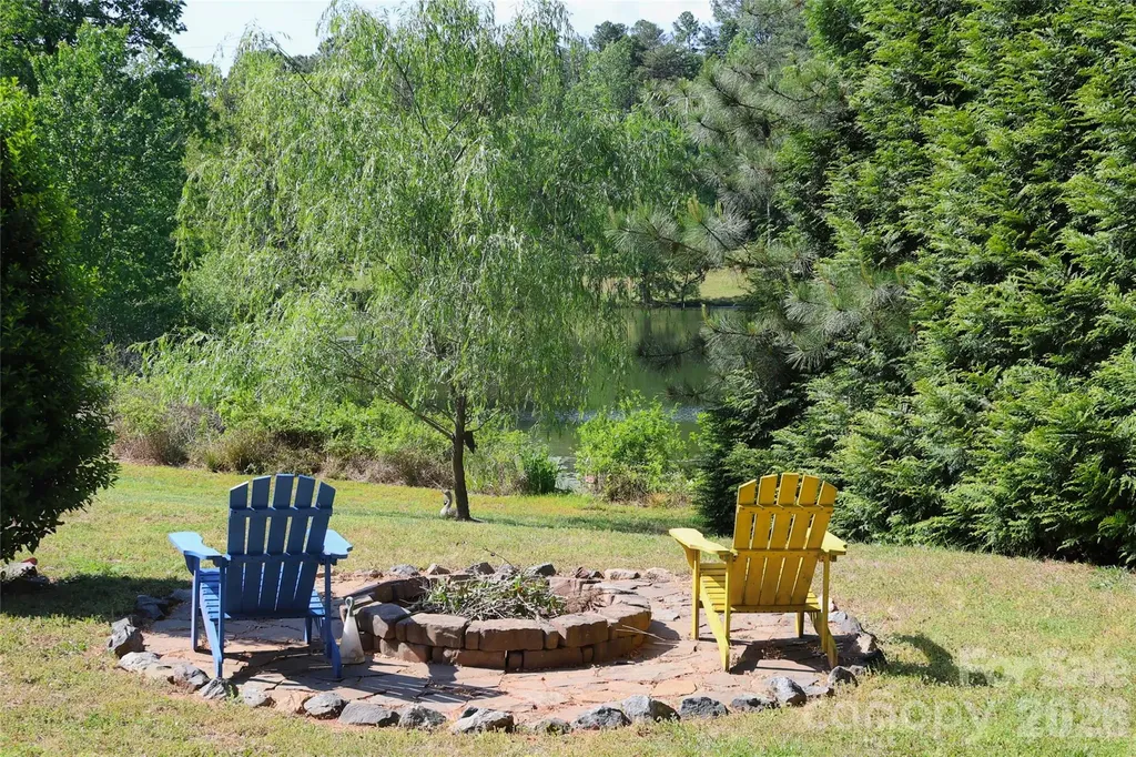 2325 Perry Road Denver NC 28037