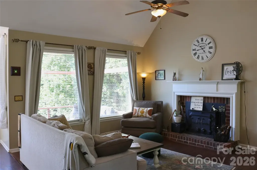 2325 Perry Road Denver NC 28037