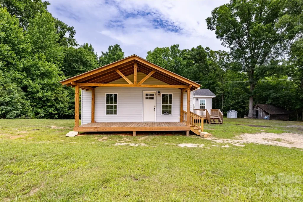 603 Hogan Farm Road Seagrove NC 27341