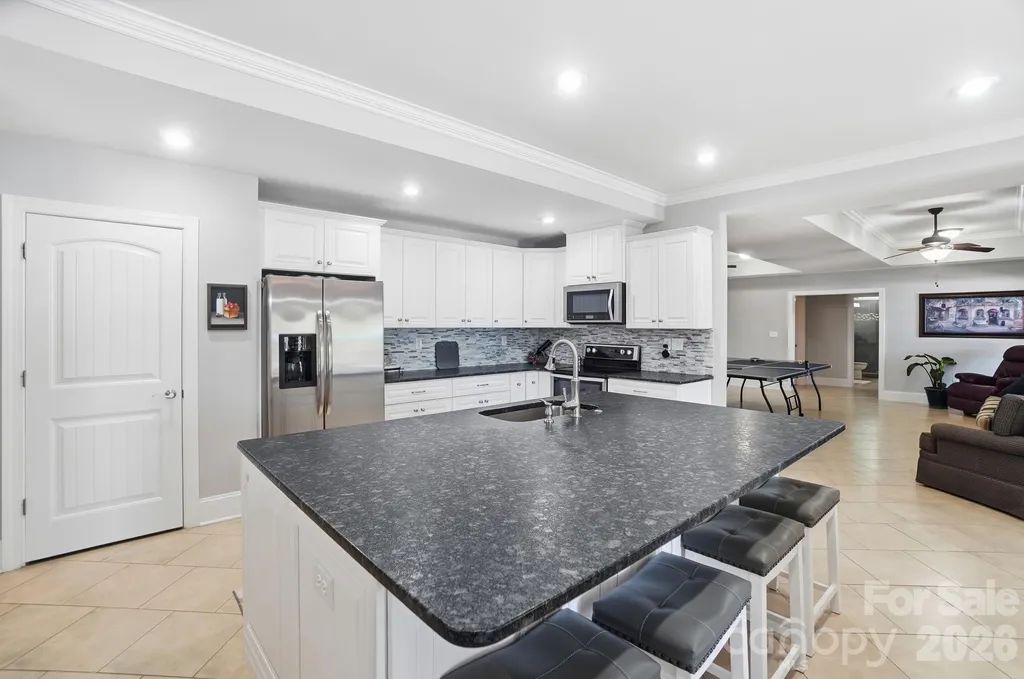159 Riverchase Lane Mooresville NC 28115
