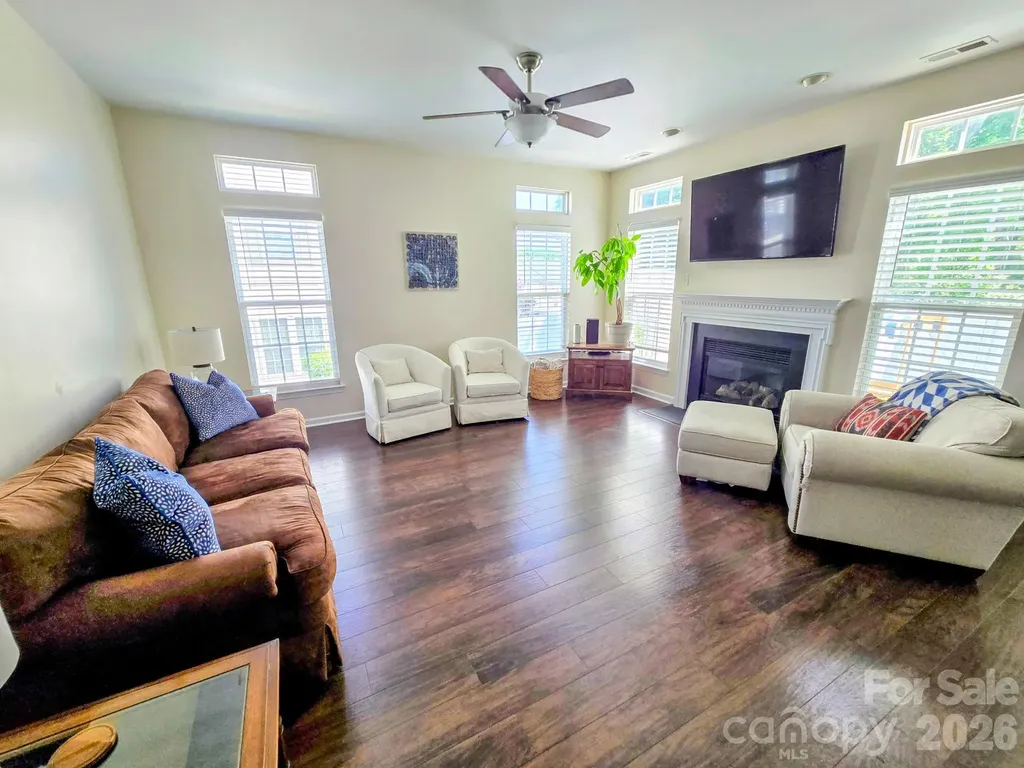 6005 Boathouse Lane Cramerton NC 28032